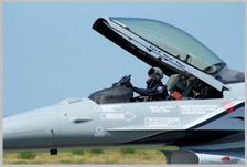 F-16 Solo Display en 2013