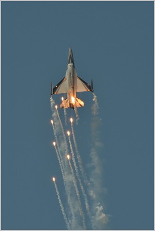 Grat en action sur le F-16 SD