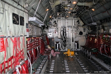 La soute du C-130H, vue vers l'avant