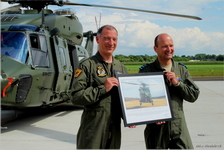 Le Lt-Col avi. Gelders, CO de la 18e esc. et le général-major aviateur Vansina.