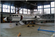 Le CM-02 en maintenance dans son hangar à Melsbroek