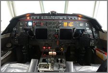 Le cockpit du Falcon 20E