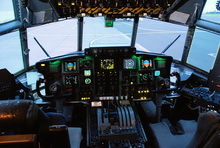 Le cockpit du C-130