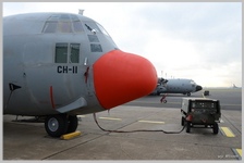 Le C-130H CH-11 au nez rouge