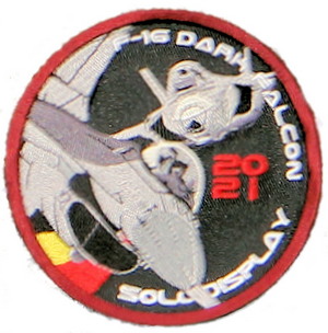 Badge Dark Falcon Solo Display 2021