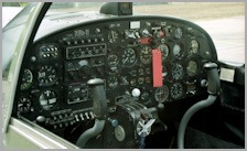 Cockpit SF-260 'Mike"