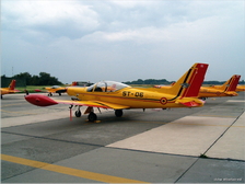 SF.260M - ST-06 "jaune"
