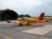 SF.260M - ST-12 "jaune"