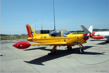 SF.260D - ST-40 "jaune"