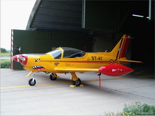 SF.260D - ST-47 "jaune"