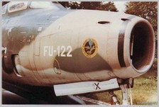 F-84F Thunderstreak - FU-122