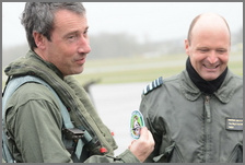 Le MoD Philippe Goffin et le général-major aviateur Frederik Vansina