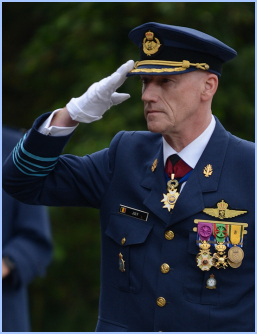 le colonel aviateur Pascal July